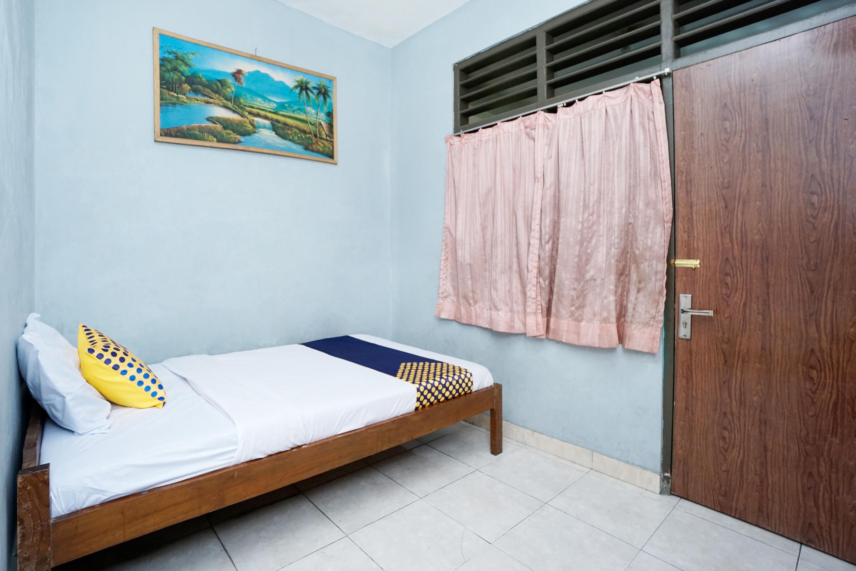Hotel Pelangi Hs Ngabean Exteriör bild