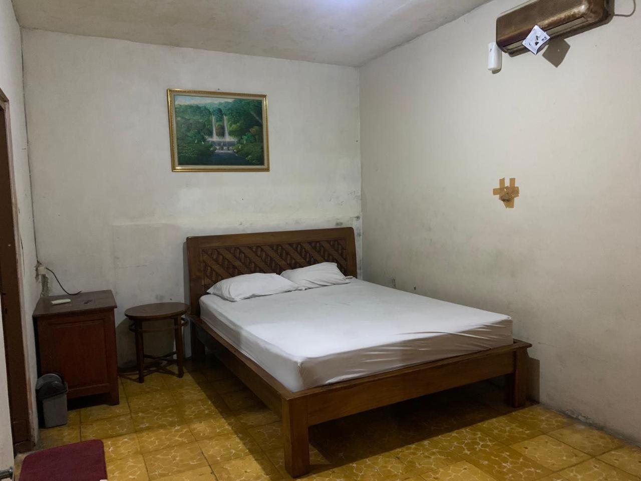 Hotel Pelangi Hs Ngabean Exteriör bild