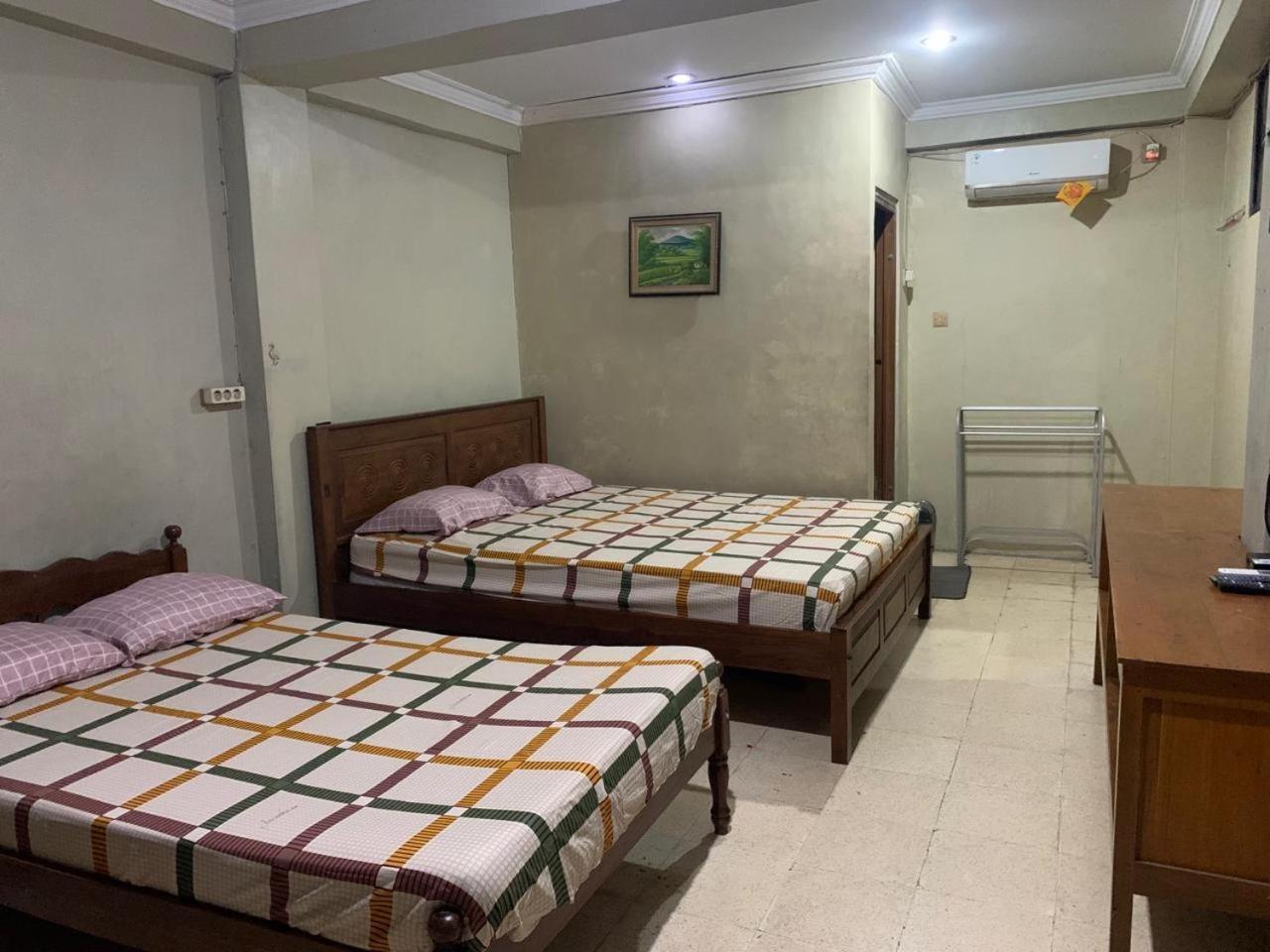Hotel Pelangi Hs Ngabean Exteriör bild